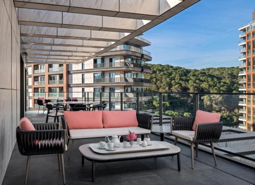 Balcony/terrace, Mövenpick Living Istanbul Saklivadi in Kagithane