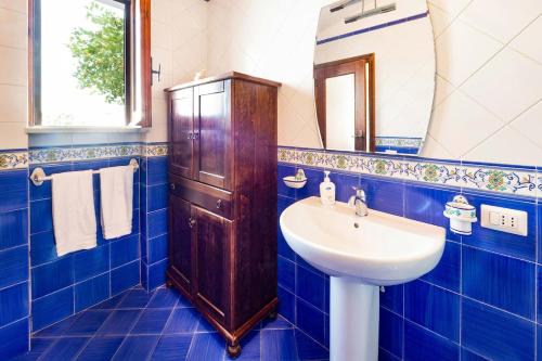 Two-Bedroom House image 10