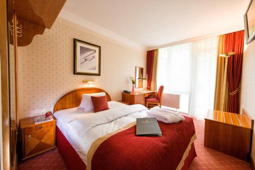 Guestroom, Hotel Salzburger Hof in Bad Gastein