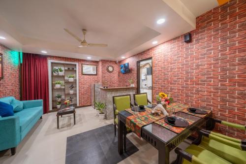Lime Tree 4 BHK Serviced Apartment Greater Kailash -2