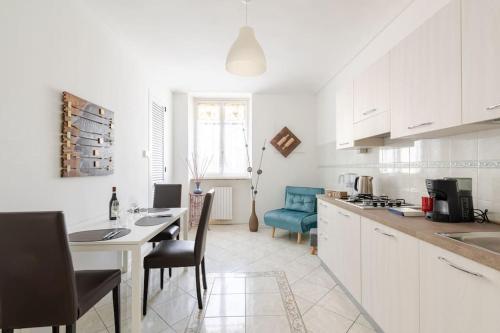  Casa Regina 3, nel centro di Alba! in Alba
