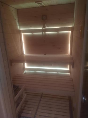 Сауна, Zielona Chatka pod Srebrnym Żurawiem (Zielona Chatka pod Srebrnym Zurawiem) in Видміни