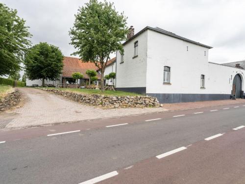 Cozy Farmhouse in Bemelen with Terrace