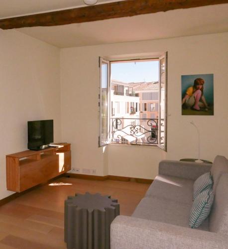 One bedroom apartment in the old city center of Antibes - Location saisonnière - Antibes