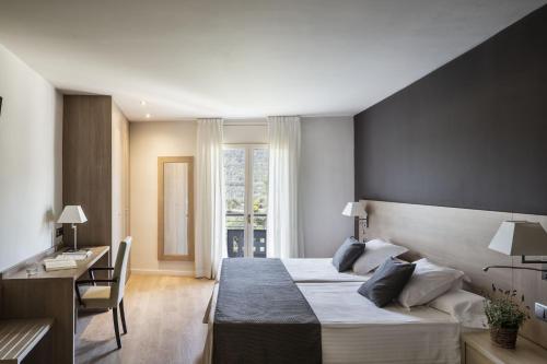 2 twin beds