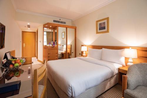 Superior Queen Room image 4