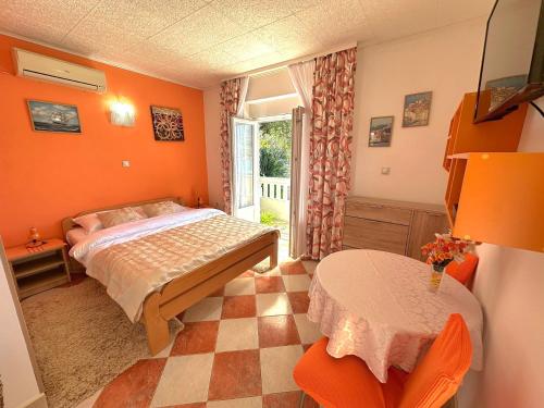 Apartments Okuka - image 14