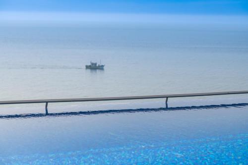 Sesimbra Oceanfront Hotel - Preferred Hotels and Resorts