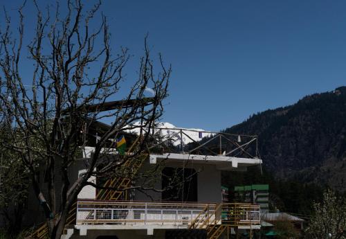Nomadic den manali  in Manali