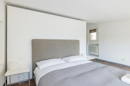 Farnesi Terrace Penthouse - main image