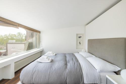 Farnesi Terrace Penthouse - image 12