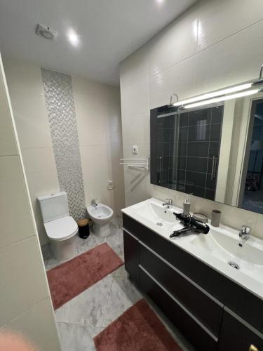 House at Beach in โอวาร์