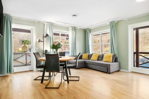 ระเบียง/ชานเรือน, Flåmsbrygga Apartments (Flamsbrygga Apartments) in ฟลาม