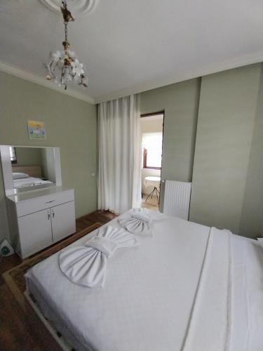 Jasmin Apart - image 25