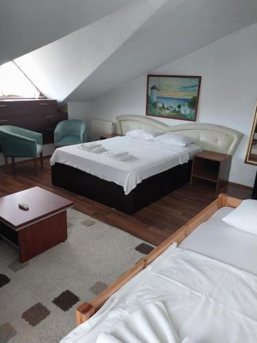 Jasmin Apart - image 44