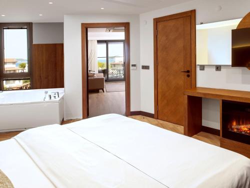 Maison Vourla Hotel Room Type - Suite with Sea View