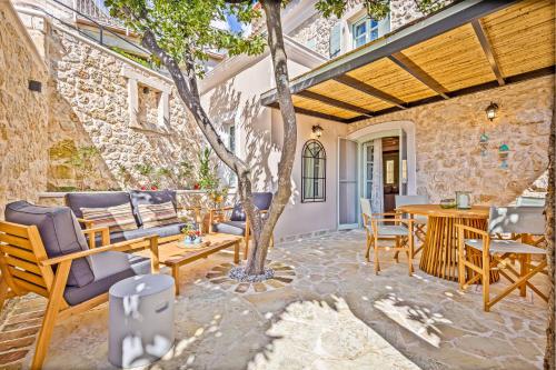 Courtyard Cottage Corfu