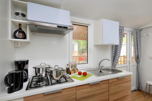 Cocina, KNAUS Campingpark Wingst in Wingst