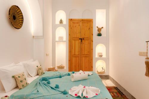 room detail thumbnail 1