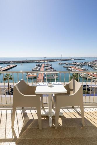 Hotel Ampolla Sol - image 2