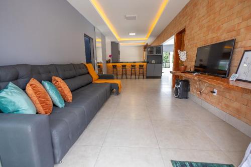 Oasis Verde c/ Piscina Borda Infinita e 5 Quartos in Caldas Novas