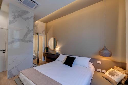 Le Palmette Suites Room Type - Deluxe Queen Room