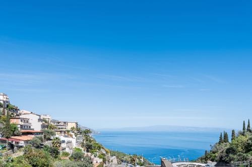 GuestHost - Lovely Sea View Apartment - Swimming Pool, Taormina (zdjęcie 8)