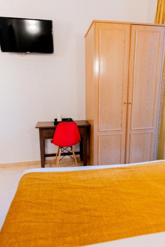 Double Room with Private Bathroom image 6