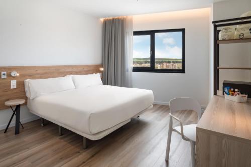 1 queen bed