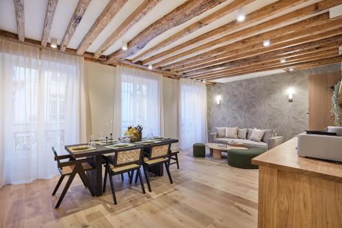 Appartement au coeur de Paris Madeleine by Studio prestige, Paryż (zdjęcie 10)