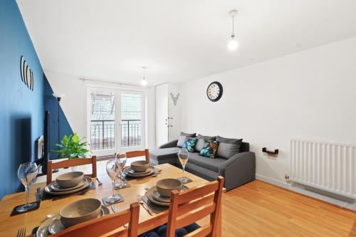 Central Bishops Stortford 2BR Apartment - image 9