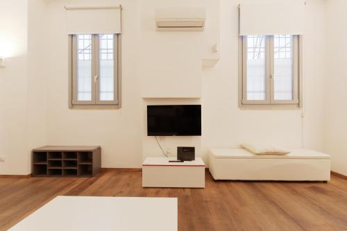 GuestHost - Modern Studio 280m from Arco della Pace!, Milano (foto 11)