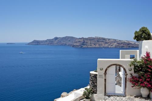 Canaves Oia Santorini