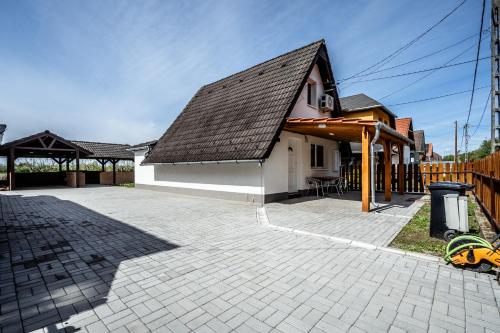 A szálláshely kívülről, Alborella Vendégház (Alborella Vendeghaz) in Fadd - Dombori