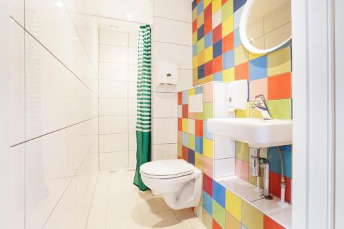 Superior Twin Room image 3