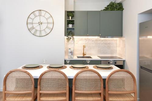 Athens Premium Suites - Sunny 2 Bedroom Suite with Parking, Atény (fotografie 6)
