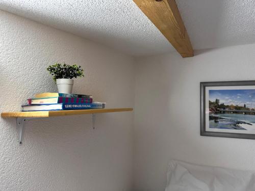 Three-Bedroom House image 3