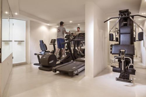 Canaves Oia Suites & Spa - image 12
