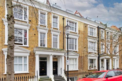 Flying The Flag For Earls Court - image 13