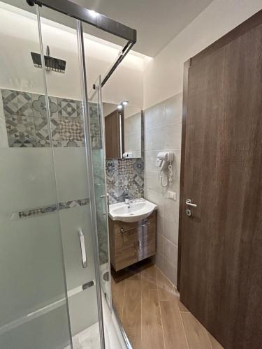 Grimaldi Comfort Guest House 4