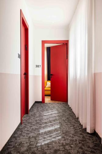 Sirkin 16 Hotel - Autonomous hotel in 拉馬特甘