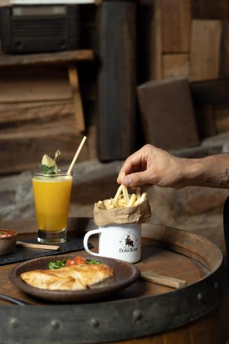 Hotel y Restaurant Dona Rode - 图片 4