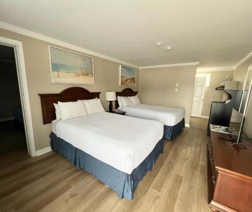 2 double beds