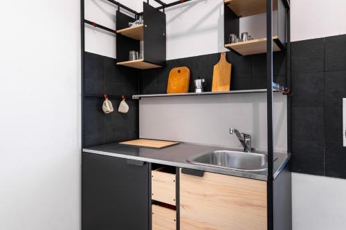 Gianicolense Apartment - image 9