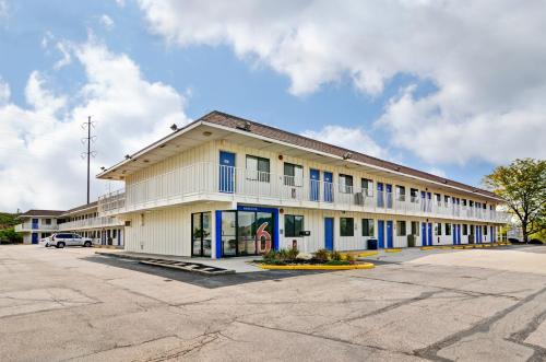 Photo - Motel 6-Pittsburgh, PA - Crafton