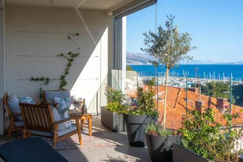 Hektor apartment with sea view terrace and garage, Split (Foto 8)