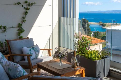 Hektor apartment with sea view terrace and garage, Split (Foto 9)