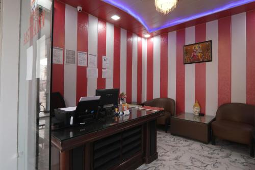Lobby, Super Hotel O Aastha Near Chaudhary Charan Singh International Airport in Ashiyana