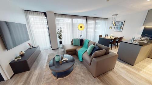 Spacious 1 bedroom apartment with balcony, Zürich (photo 2)