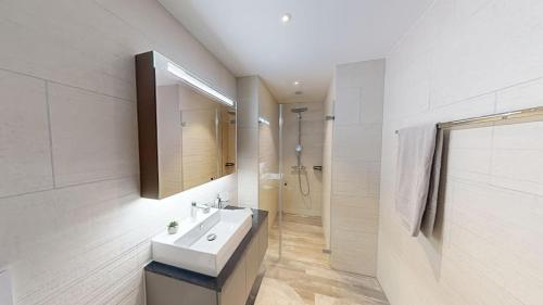 Spacious 1 bedroom apartment with balcony, Zürich (photo 10)